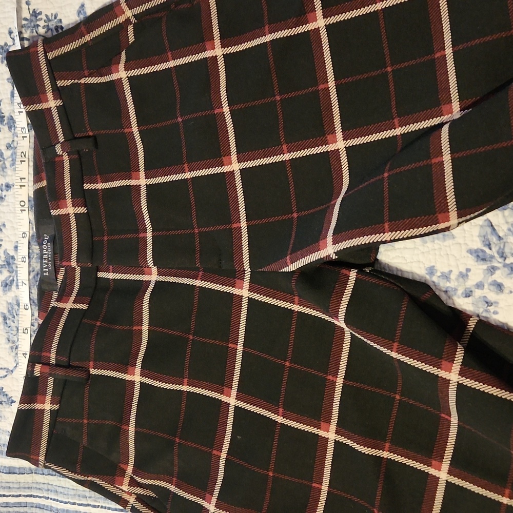 Liverpool Women's Plaid Kelsey Wide Leg Trousers Size 12/31 Preppy Christmas